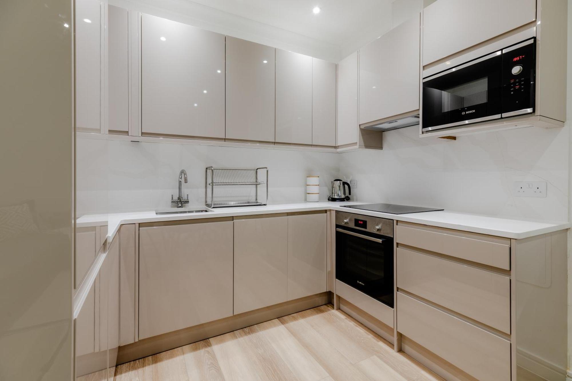Hyde Park - Prime Vision Living Apartment