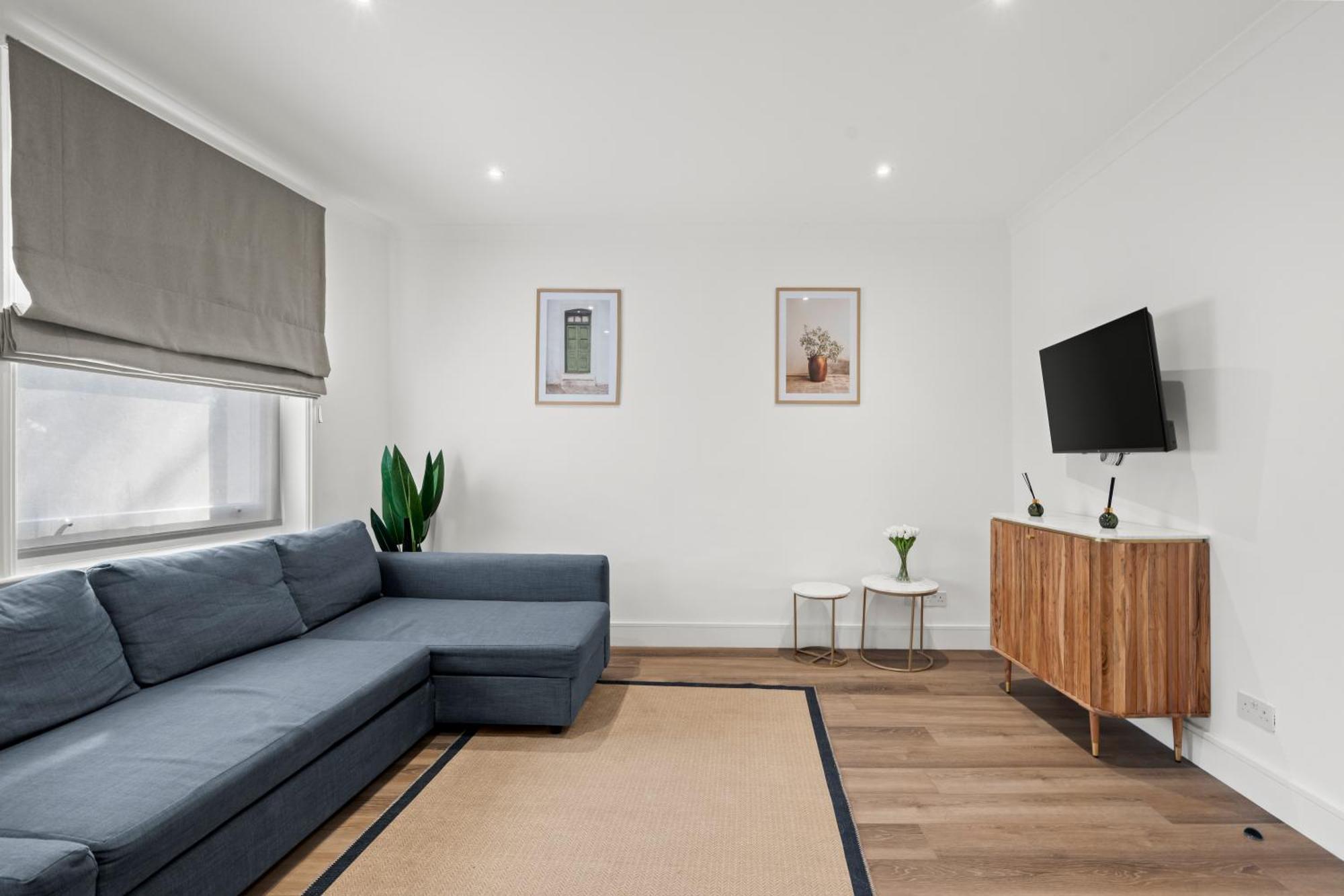 Hyde Park - Prime Vision Living *