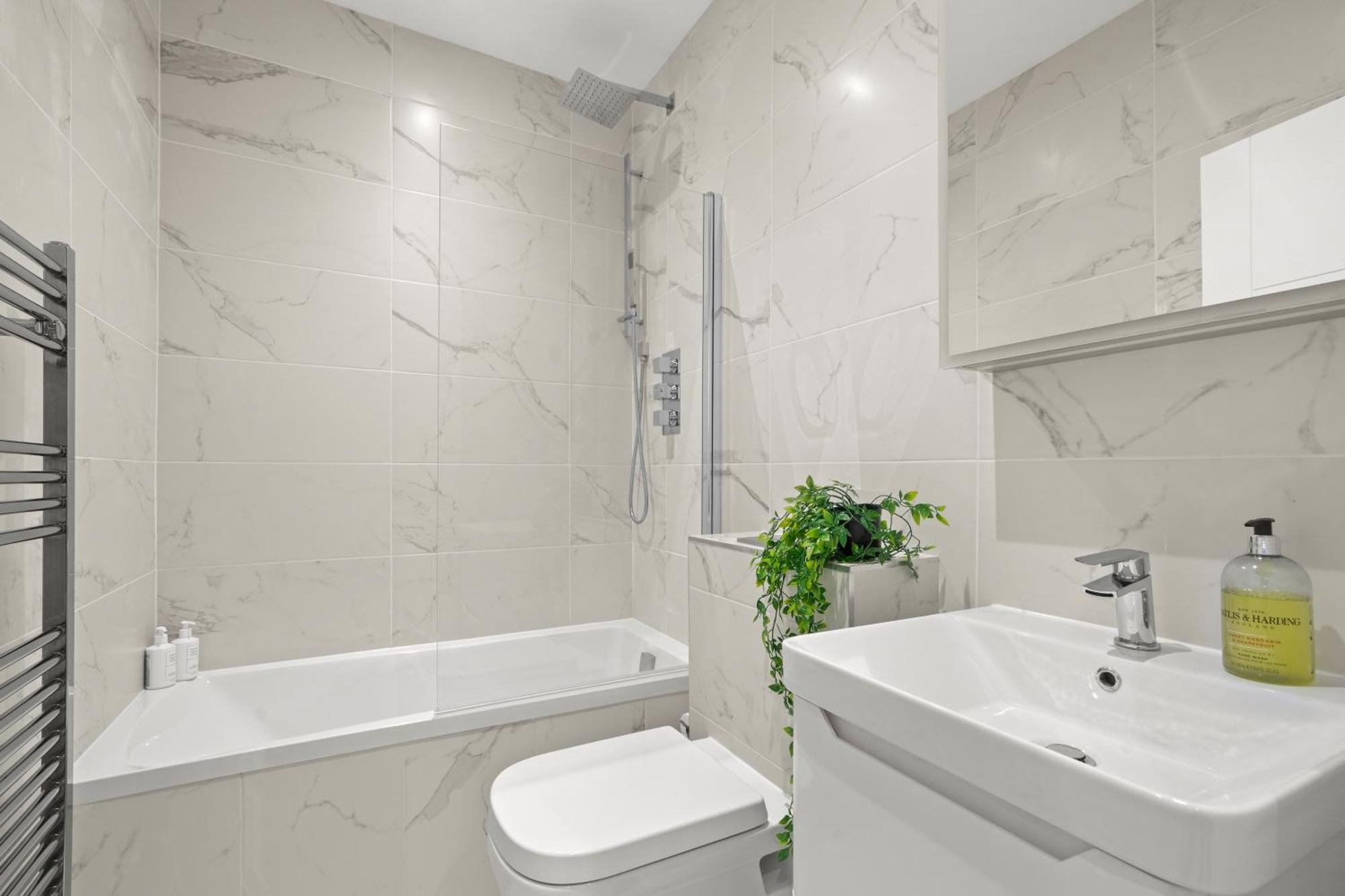 Hyde Park - Prime Vision Living Apartment